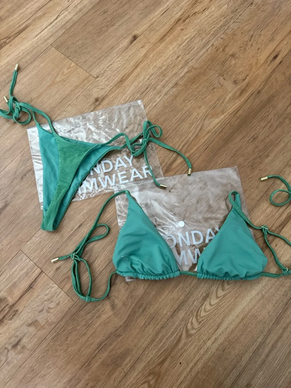 MONDAY SWIMWEAR Bikini Set
